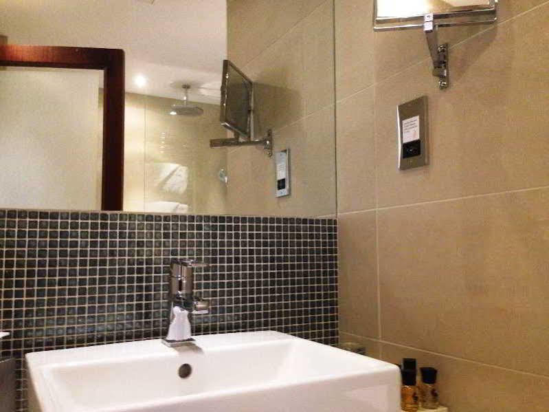 Hotel Du Vin Wimbledon Лондон Екстериор снимка